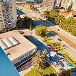 Modern Apartment, 300m From Main Street And Aupark Kosice