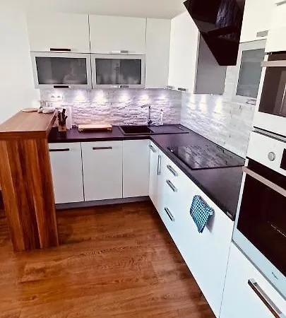 Modern Apartment, 300m From Main Street And Aupark