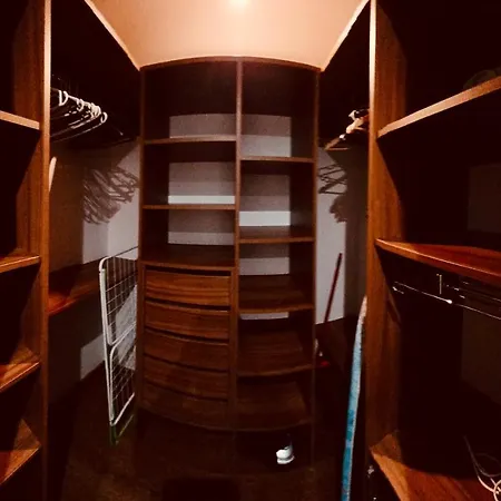 Modern Apartment, 300m From Main Street And Aupark Appartement *