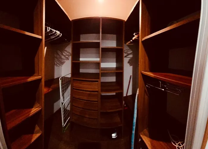 Modern Apartment, 300m From Main Street And Aupark 아파트 *